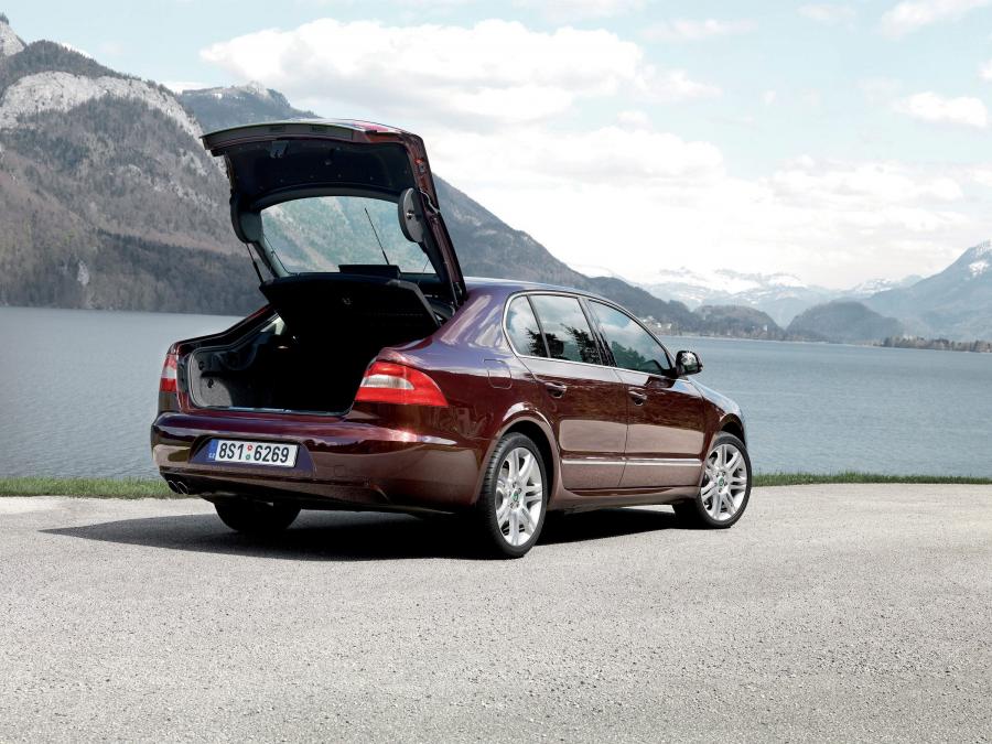  Skoda Superb 2008 года  (фото 75 из 131)